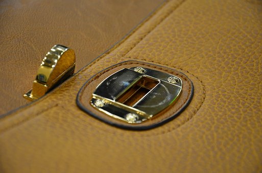 Kůže je stále v módě