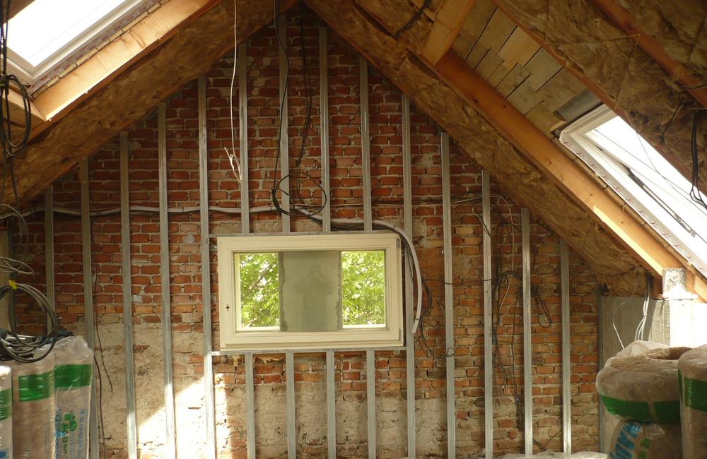 Interiéry lze dodělat suchou stavbou