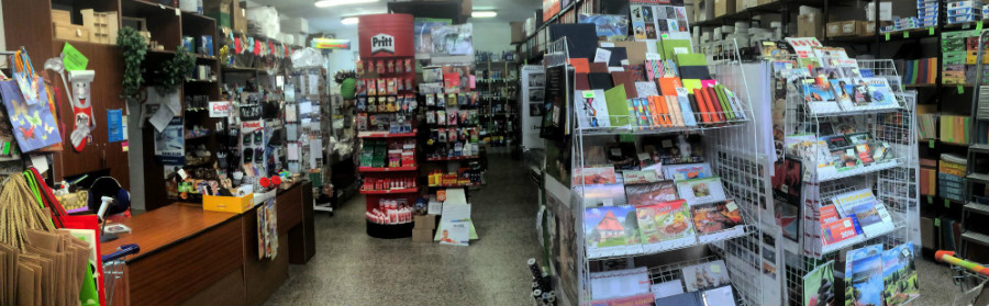 Papír, kružítka a saponáty na jedné adrese