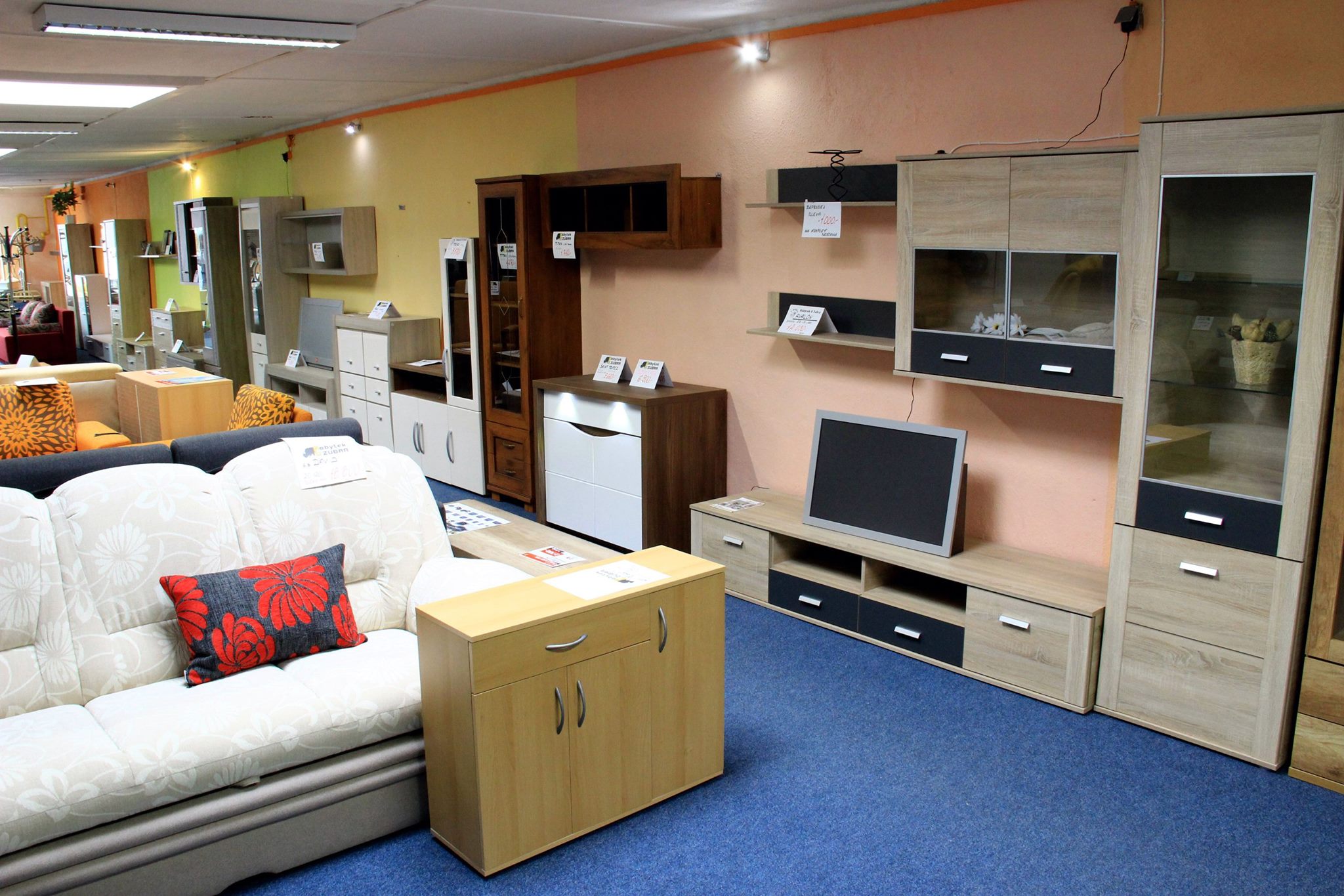 Při výběru nábytku je dobré si ho „osahat“