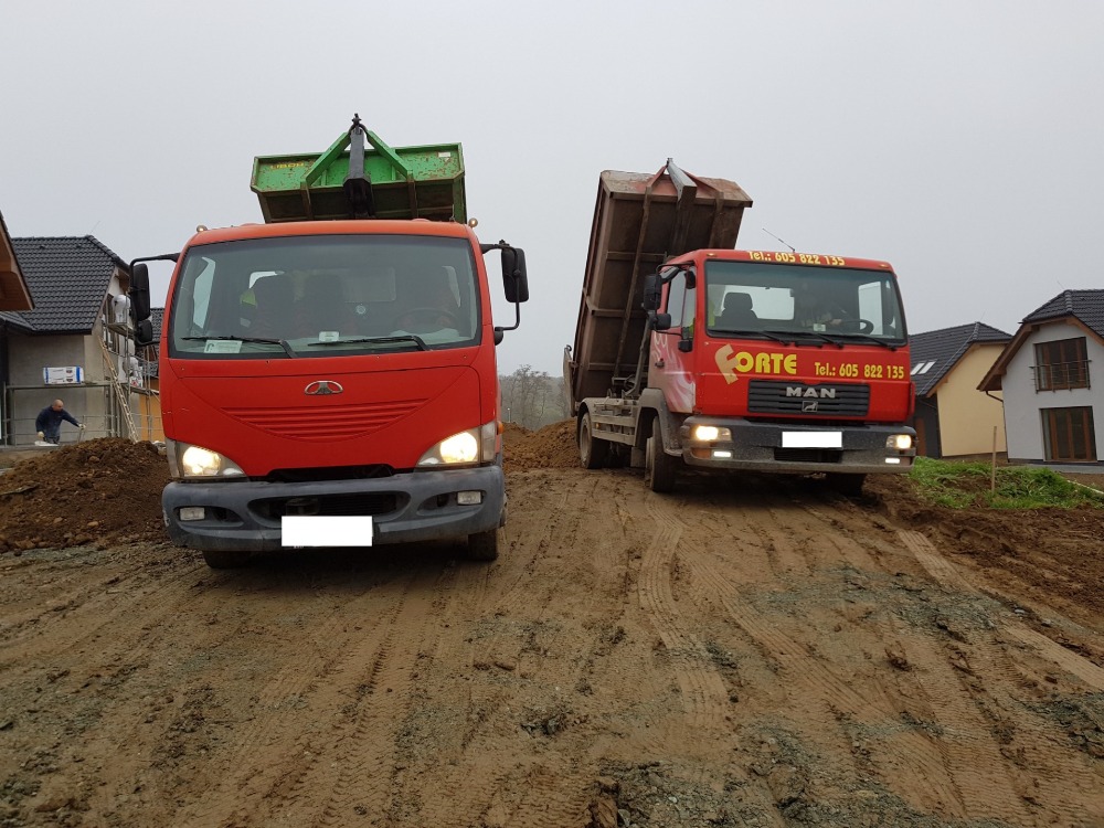 Popelnice někdy nestačí