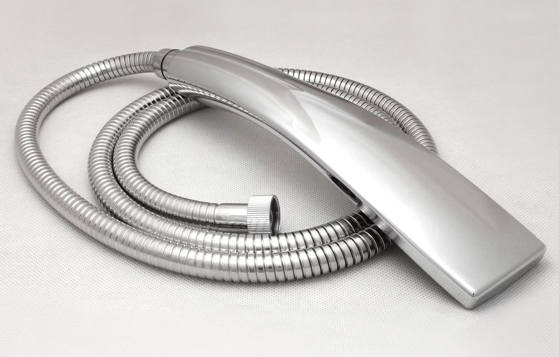 Se sprchou Wavitar ušetříte až 75 % vody a tisíce korun za účty za vodu a elektřinu